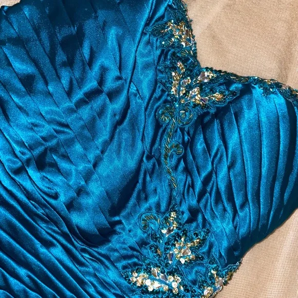 Terani Couture Cocktail Dress - Picture 5 of 7